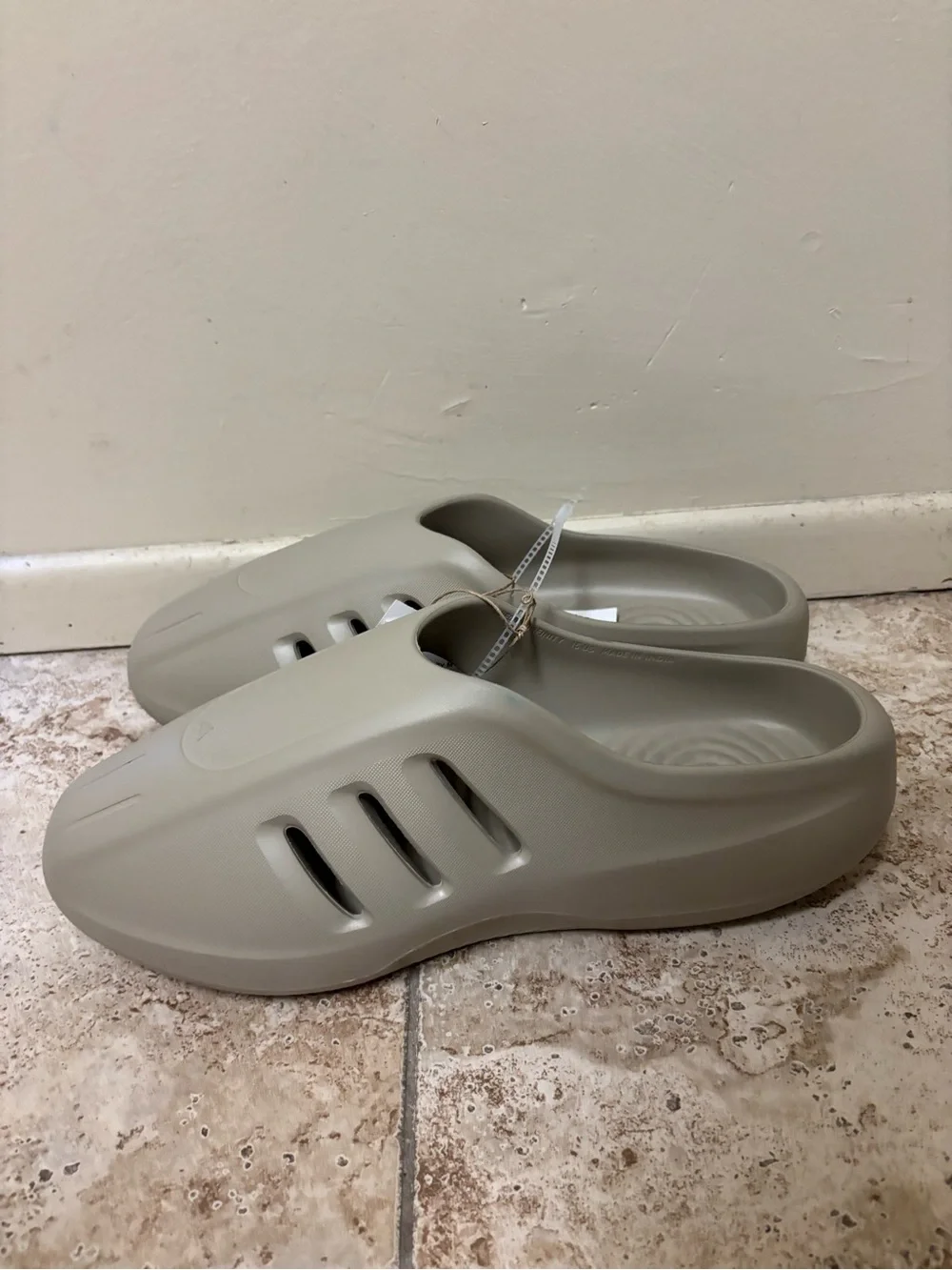 Adidas adiFOAM IIInfinity Mule Brown Size 15 JS4706